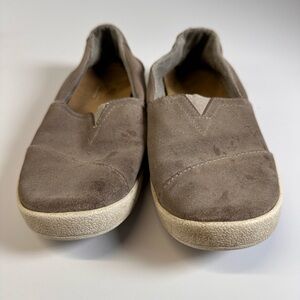 TOMS women’s size 7.5